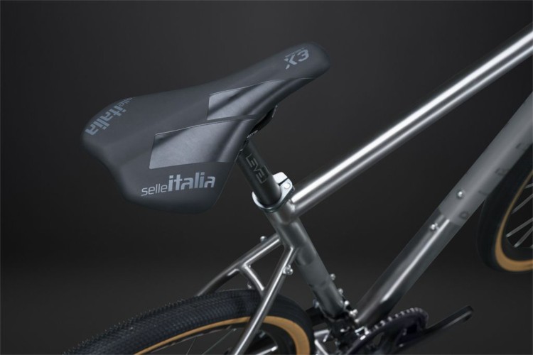 Ribble Cycles CGR Titan Gravel Sport 2x12-Gang Shimano 105 XL